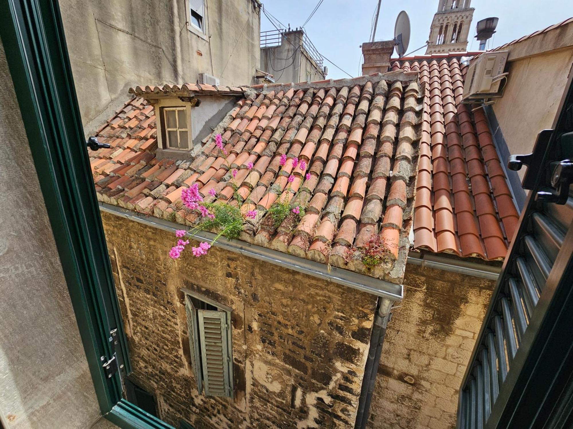 Malena Palace Experience Split Exterior photo